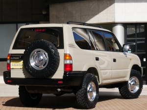 ランクルプラドFD-classic×FD-camp車中泊コーディネート