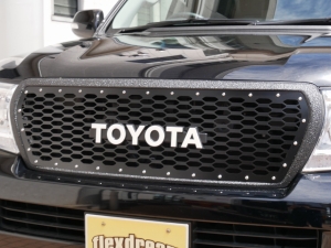 ランクル２００AX　ワンオーナー　TOYOTAロゴグリル