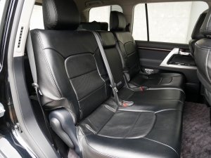 ランクル２００AX　ワンオーナー　TOYOTAロゴグリル