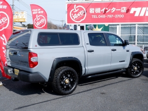タンドラ2021新車　LEERシェル　スプレーベッド