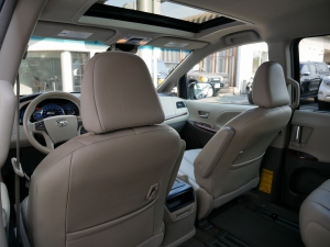 シエナ新車並行　XLE　ワンオーナー　レザーシート