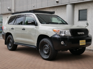 ランクル２００中古車金利1.9％　FD-classic　NEWペイント
