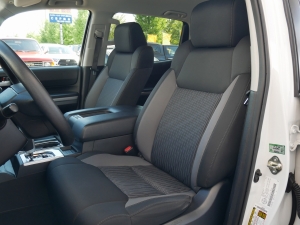タンドラ新並　クルーマックス　SR5　4WD　ワンオーナー