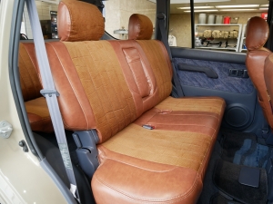 ランクルプラドFD-classic　TOYOTAロゴグリル　フラットシート