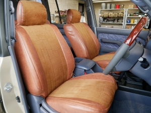 ランクルプラドFD-classic　TOYOTAロゴグリル　フラットシート