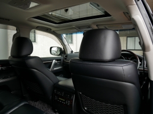 ランクル２００AX-Gセレ　中期型　低走行