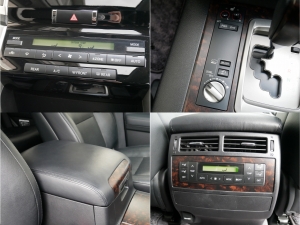 ランクル２００AX-Gセレ　中期型　低走行