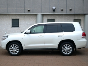 ランクル２００AX