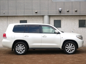 ランクル２００AX