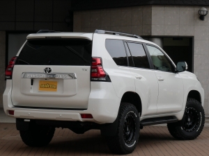 ランクルプラド新車カスタムコンプリート