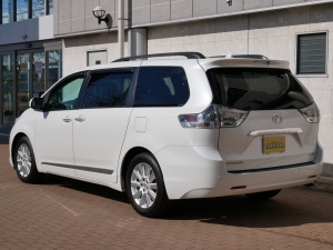 シエナ新車並行　リミテッド