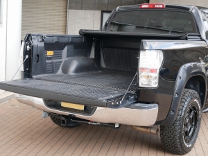 タンドラクルーマックス　SR5　アメリカモデル
