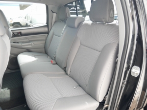 タコマダブルキャブ　TRDスポーツ　新車並行
