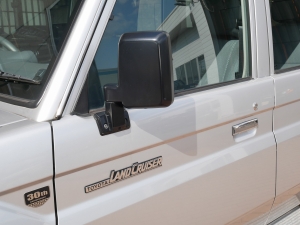 ランクル７０70生誕30周年限定車　輸出スタイル
