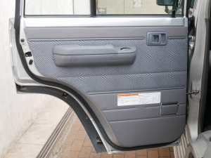 ランクル７０70生誕30周年限定車　輸出スタイル