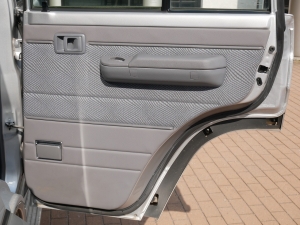 ランクル７０70生誕30周年限定車　輸出スタイル