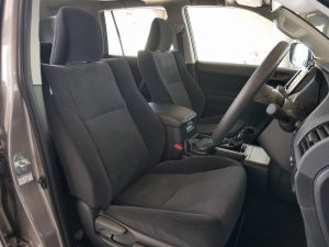 ランクルプラド新車ランクル150プラド　TX　5人乗り