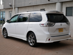 シエナ新車並行　SE