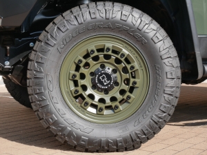 ＦＪクルーザーARMYグリーン　トレイル仕様