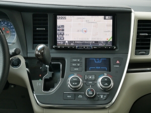 シエナ新車並行　XLE　スマートキー