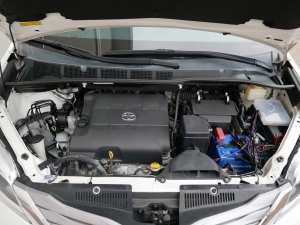 シエナ新車並行　XLE　スマートキー