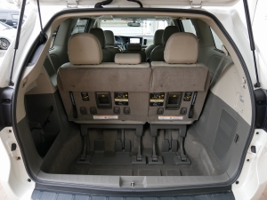 シエナ新車並行　XLE　スマートキー