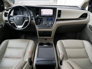 シエナ新車並行　XLE　スマートキー