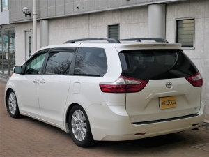 シエナ新車並行　XLE　スマートキー