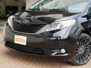 シエナ新車並行　リミテッド　Wサンルーフ
