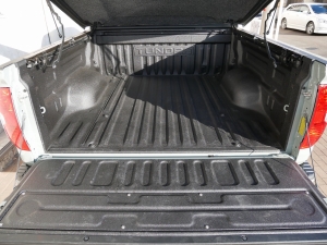 タンドラ2021モデル　TRDPRO　ルナロック
