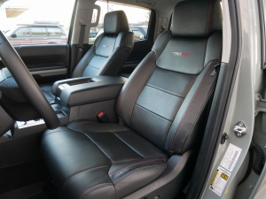 タンドラ2021モデル　TRDPRO　ルナロック