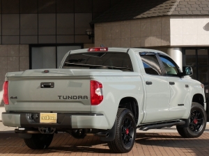 タンドラ2021モデル　TRDPRO　ルナロック