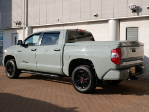タンドラ2021モデル　TRDPRO　ルナロック