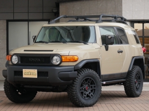 ＦＪクルーザー新車並行　トレイル仕様　BLACKRHINO