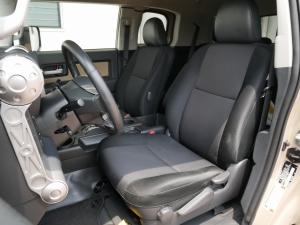ＦＪクルーザー新車並行　トレイル仕様　BLACKRHINO