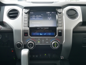 タンドラ新車並行　2021年モデル　ワンオーナー