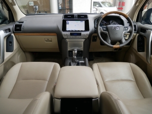 ランクルプラド後期型　リフトアップ　サンルーフ