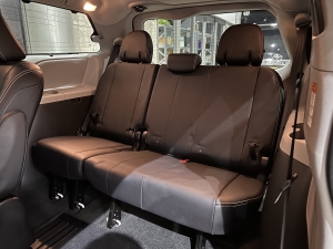 シエナ新車並行　実走行　2018年モデル　