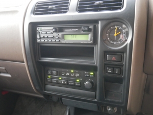 ランクルプラドフルノーマル車　低走行9500km