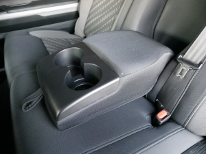 タンドラ新車並行　ベンチシート　コラムシフト