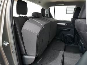 ハイラックスリフトアップ　未使用車