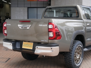 ハイラックスリフトアップ　未使用車