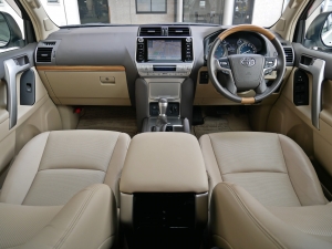 ランクルプラド後期型　本革シート　サンルーフ