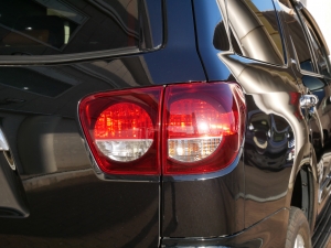セコイア新車並行　レッドロックレザー