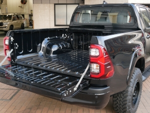 ハイラックス登録済み未使用車　リフトアップ　BFグッドリッチ