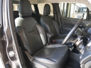 買取・下取り直販車ワンオーナー　ブラックレザー内装