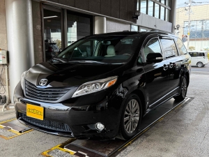 シエナ新車並行　最上級グレード
