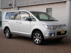 デリカＤ５特別仕様車　4WD　現行デリカ18インチ