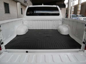 ハイラックスJAOSリフトアップ　KMC17インチ