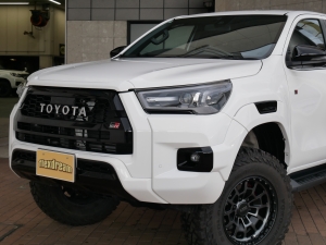 ハイラックスJAOSリフトアップ　KMC17インチ